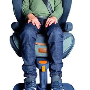 boy-in-front-chlopiec-przodem-KneeGuardKids4-429x1024